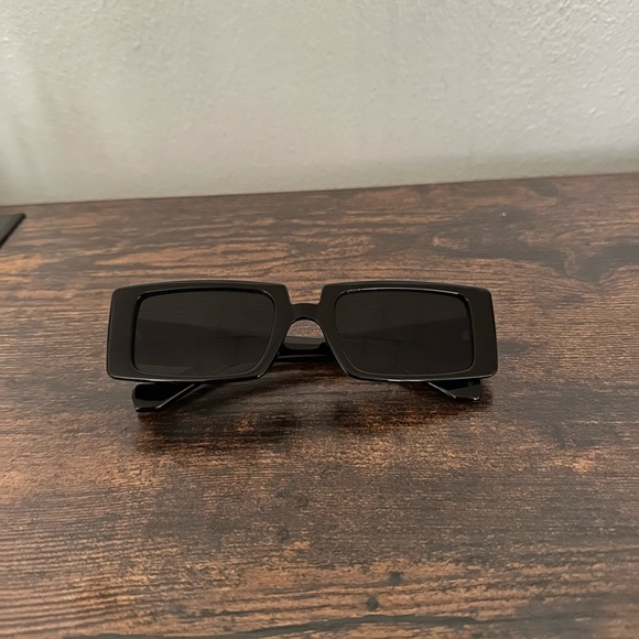 Rectangular Sunglasses - Picture 3 of 3